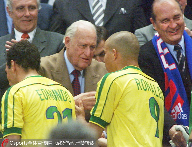1998籭Qِ(gu)3-0ِSmᣨУc_{ཻՄ